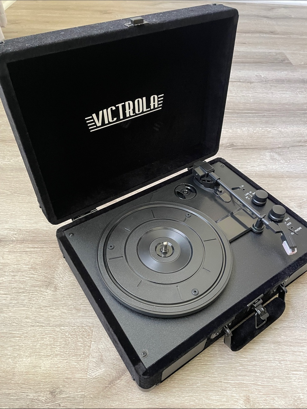 Victrola Suitcase record player